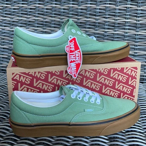 Vans Era Gum Basil/True White MENS - Picture 1 of 16